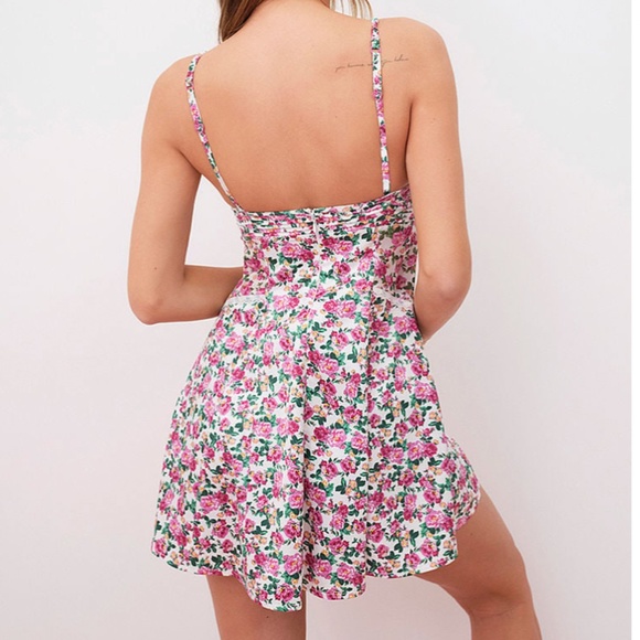 🎉HOST PICK 🎉 NWT For Love and Lemons 🍋 Heart Bloom Slip Dress - Picture 2 of 6